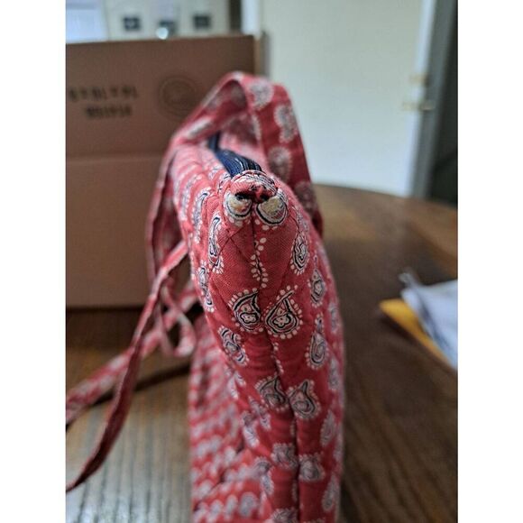 Vera Bradley Red White Blue Tote Bag Handbag  Retired Pattern Quilted Cotton - Picture 6 of 12